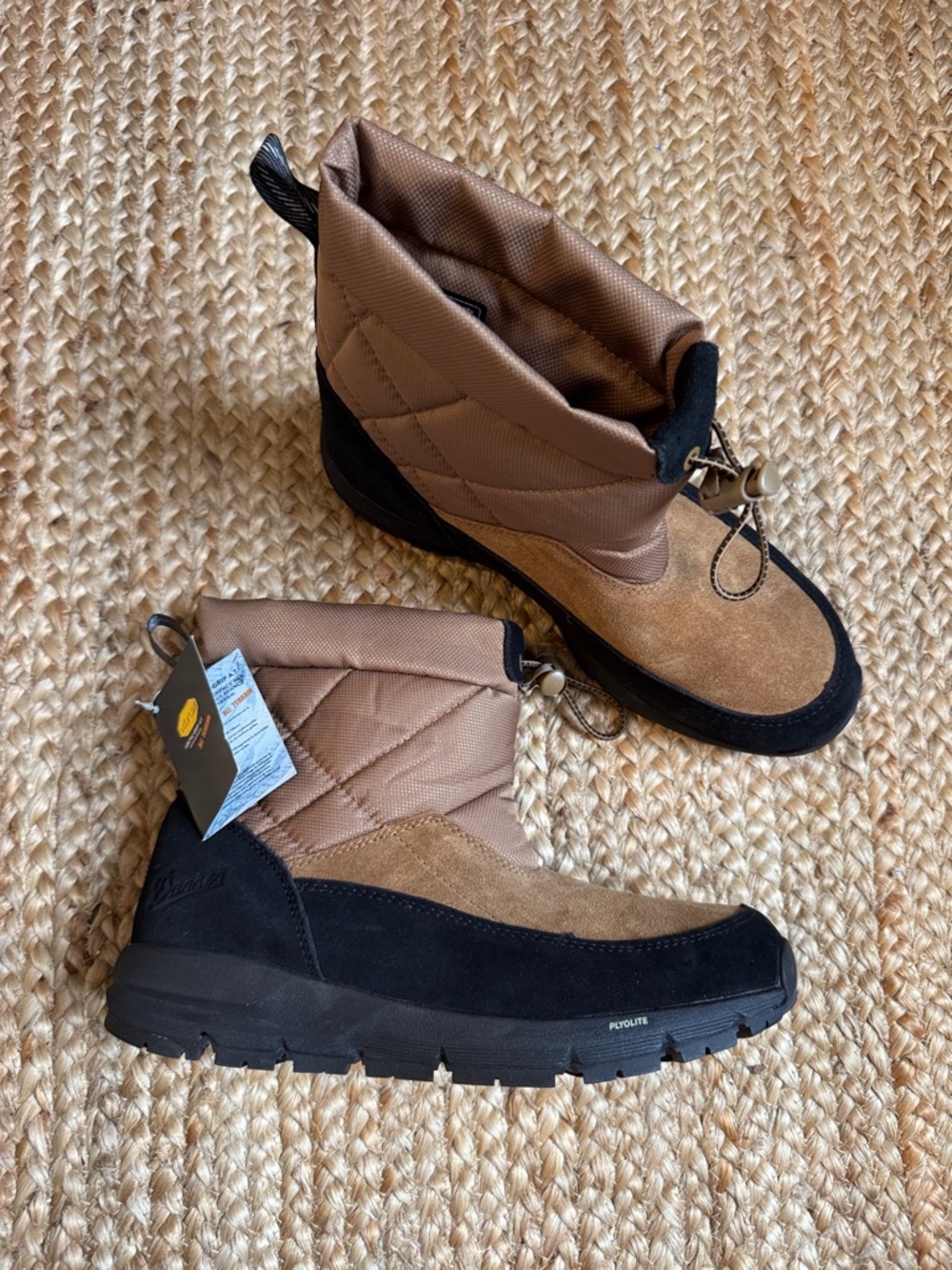 Danner Womens 9.5 Cloud Cap Boots Coyote Insulated 400G Slip On